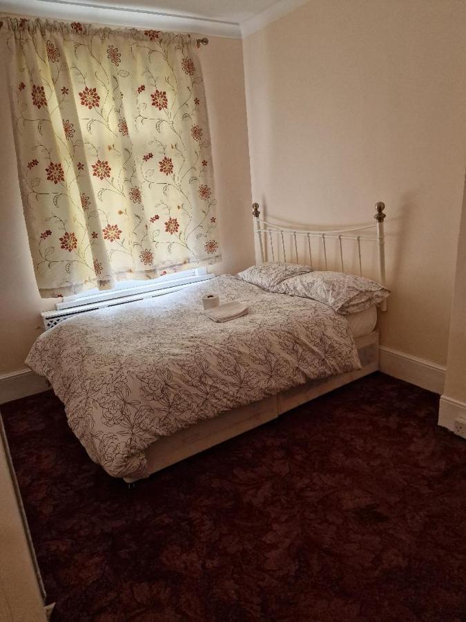 Apartament Congress Road Abbeywood Abbey Wood Zewnętrze zdjęcie